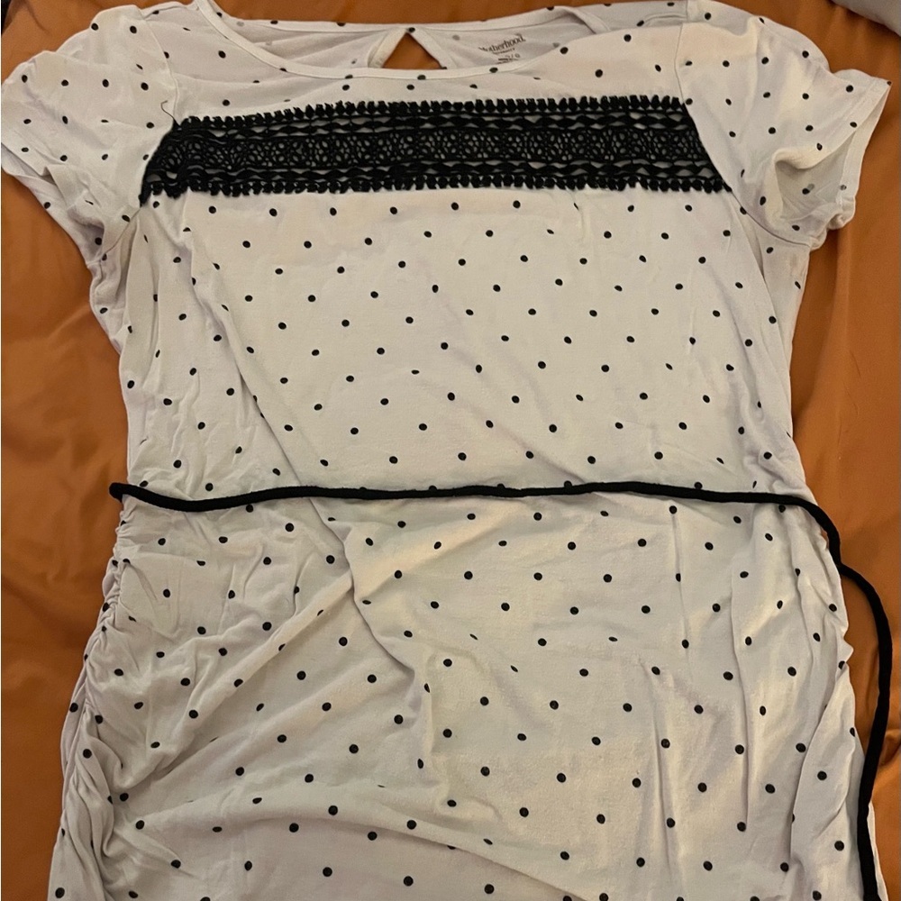 Motherhood maternity large polka Dot short sleeve shirt with Black Lace Detail
